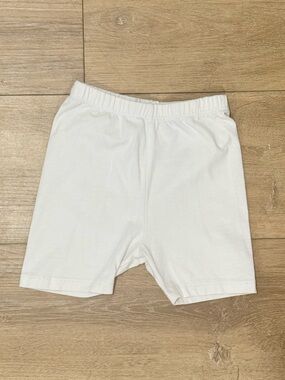 ⭐ 5/$20⭐️ Wonder Nation White Biker Shorts 2T-3T - PLAY CONDITION
